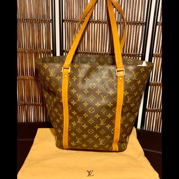 Louis Vuitton Handbags - Louis Vuitton Authentic Sac Shopper, GORGEOUS!